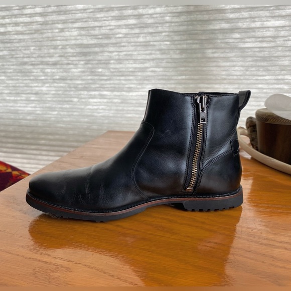 Timberland “Earthkeepers Side Zip Kendrick” Black Leather Chelsea Boots - Picture 4 of 8